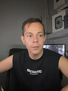 dimitryivanovv online show from October 14, 2025, 6:36 am