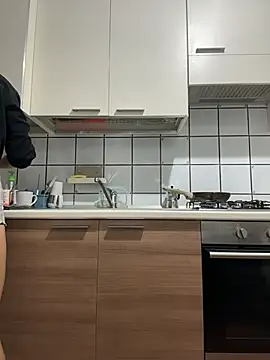 Viithoney online show from October 13, 2025, 5:29 am