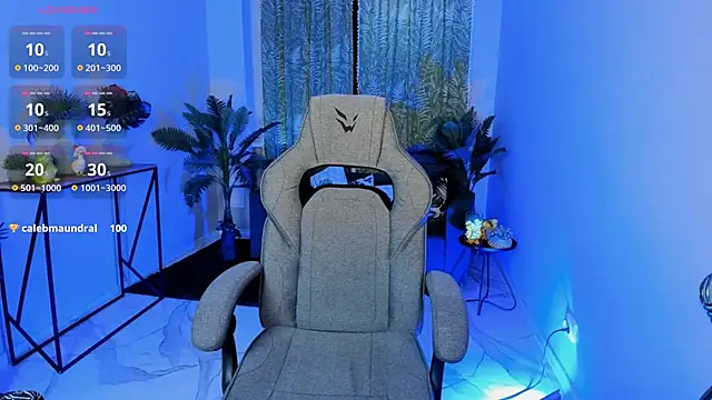 FlexyFox online show from November 18, 2025, 7:13 am