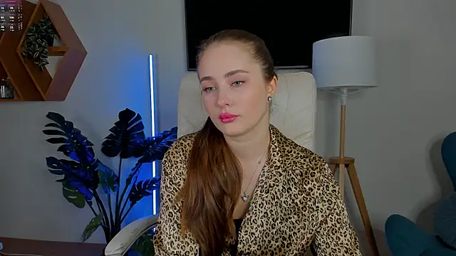 Sweet  Amily online show from October 17, 2025, 12:30 pm