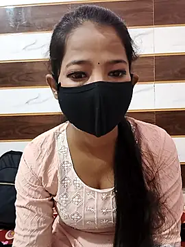 Itz Mayra  online show from October 7, 2025, 8:55 am