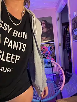 Snapshot of shortywidaphatty chatting on October 2, 2025, 2:57 pm shortywidaphatty online show from October 2, 2025, 2:57 pm