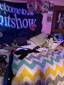 Snapshot of shortywidaphatty chatting on October 4, 2025, 2:37 pm shortywidaphatty online show from October 4, 2025, 2:37 pm