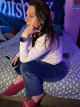 Snapshot of shortywidaphatty chatting on November 1, 2025, 12:18 pm shortywidaphatty online show from November 1, 2025, 12:18 pm