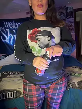 shortywidaphatty online show from November 17, 2025, 1:28 pm