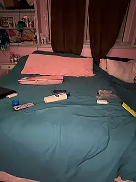 shortywidaphatty online show from December 2, 2025, 11:04 am