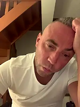 Marronglace1 online show from October 1, 2025, 8:15 pm