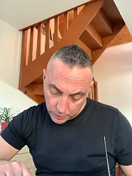 Marronglace1 online show from November 4, 2025, 10:25 am