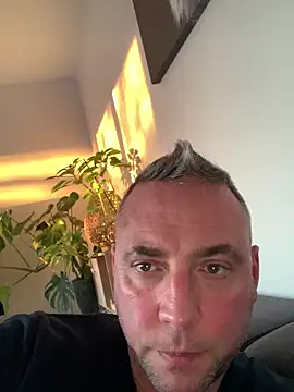 Marronglace1 online show from January 6, 2026, 4:00 pm