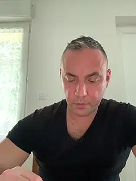 Marronglace1 online show from March 6, 2026, 9:28 am