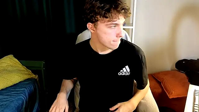 Snapshot of MarkShot_ chatting on September 27, 2025, 2:44 pm MarkShot online show from September 27, 2025, 2:44 pm