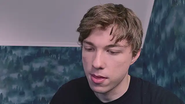 Snapshot of MarkShot_ chatting on November 1, 2025, 4:31 pm MarkShot online show from November 1, 2025, 4:31 pm