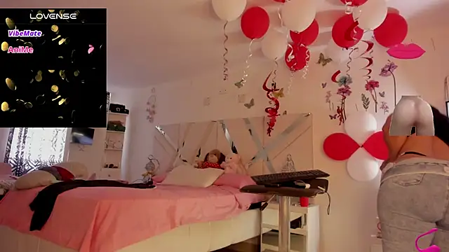 sexyzoe 69 online show from February 16, 2025, 2:54 pm