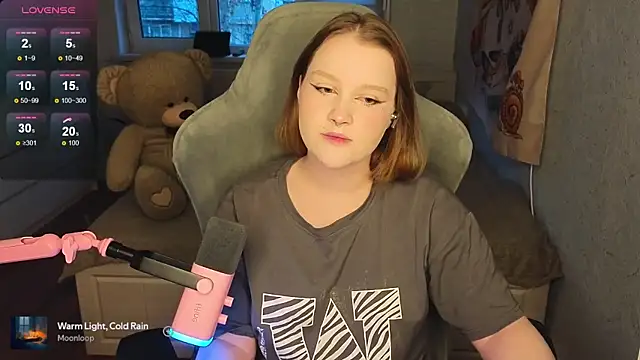 OliviaBlade online show from October 5, 2025, 1:20 pm