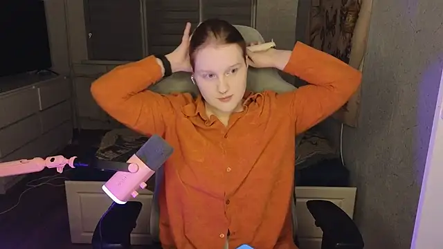 OliviaBlade online show from October 26, 2025, 3:40 pm