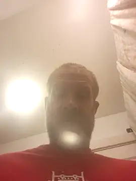 Snapshot of Mrdano0000 chatting on October 22, 2025, 3:40 am Mrdano0000 online show from October 22, 2025, 3:40 am