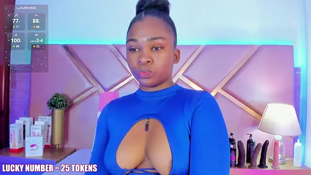 SophieSinclair online show from February 4, 2026, 12:44 pm