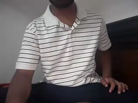 bossyjuicy online show from April 26, 2026, 12:47 pm