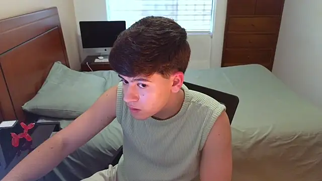 tightncuteass online show from September 20, 2025, 10:22 pm