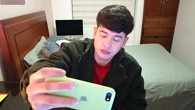 tightncuteass online show from October 18, 2025, 12:02 am