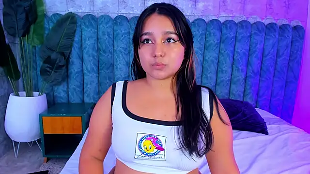 Snapshot of IvannaaVega chatting on September 23, 2025, 5:10 am IvannaaVega online show from September 23, 2025, 5:10 am