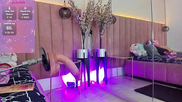 Snapshot of IvannaaVega chatting on October 12, 2025, 7:02 pm IvannaaVega online show from October 12, 2025, 7:02 pm