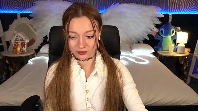 FoxyMayy online show from November 29, 2025, 2:53 pm