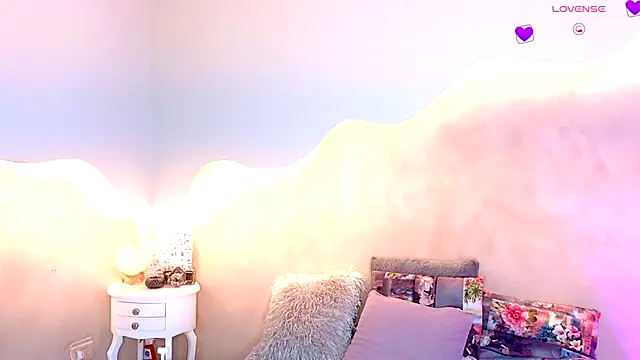 Kloee 12 online show from October 27, 2025, 7:07 pm