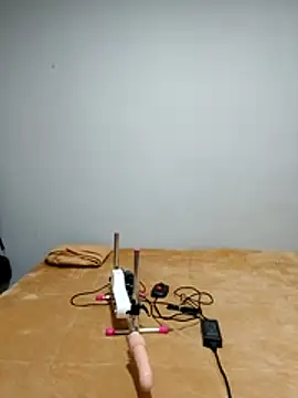 ZARAY 1118 online show from April 4, 2026, 11:24 pm