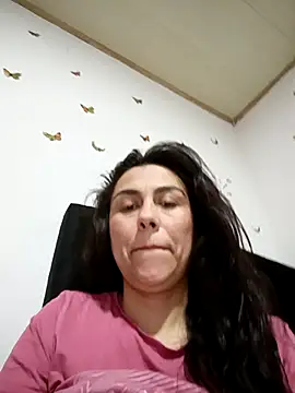 vanessa-titisM online show from February 19, 2026, 3:57 am