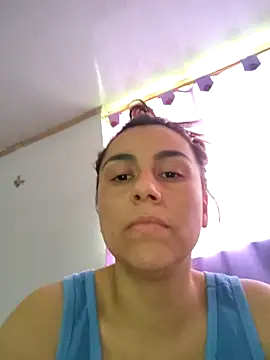 vanessa-titisM online show from April 16, 2026, 10:34 pm