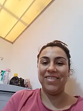 vanessa-titisM online show from June 5, 2026, 10:04 pm