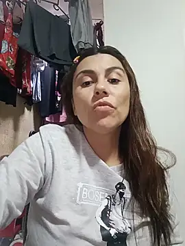 vanessa-titisM online show from June 10, 2026, 1:50 am