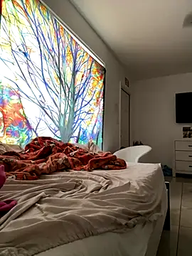 amberlynntun online show from October 26, 2025, 4:24 pm