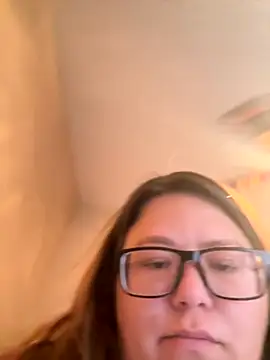 amberlynntun online show from November 10, 2025, 7:02 pm