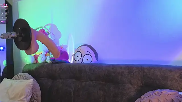 ashlynnlowe  online show from March 7, 2026, 7:11 pm