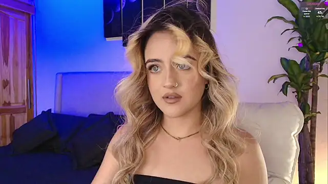 MaryMoon  online show from November 15, 2025, 9:00 pm