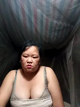 riso-00 online show from September 27, 2025, 1:38 pm