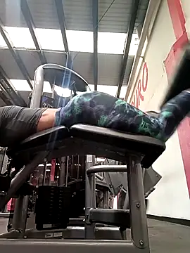 Mishchelle Zakii online show from March 4, 2026, 8:15 pm