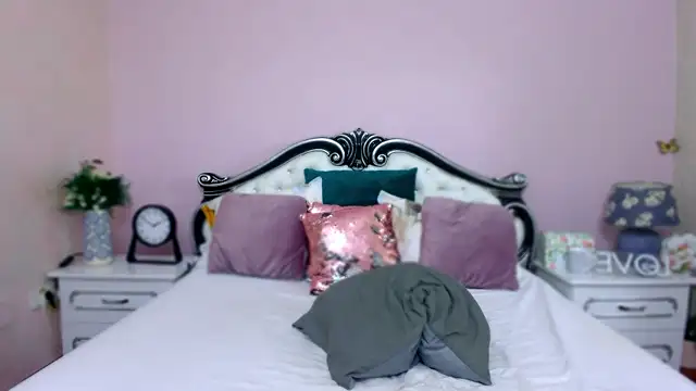 Missy Skye online show from November 11, 2025, 6:13 am