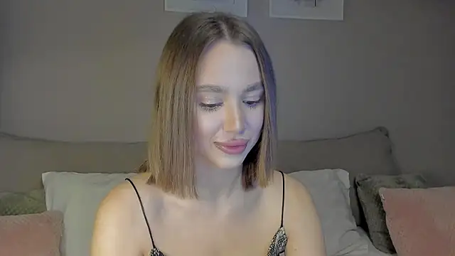 Snapshot of Stefa_Evans chatting on October 28, 2025, 6:43 pm Stefa Evans online show from October 28, 2025, 6:43 pm