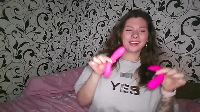 YourEmilie online show from February 15, 2026, 1:20 pm