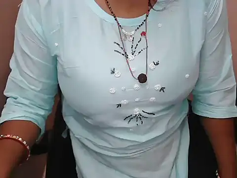 bold naina online show from December 22, 2025, 3:58 am