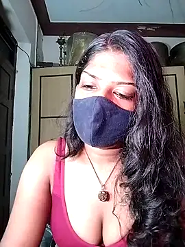 Snapshot of Tamil_Kavitha chatting on July 16, 2026, 4:35 pm Tamil Kavitha online show from July 16, 2026, 4:35 pm