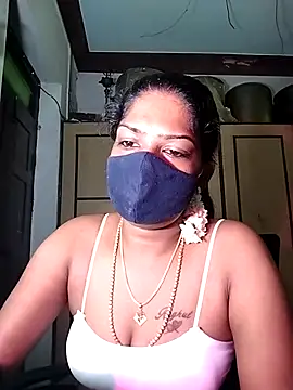 Snapshot of Tamil_Kavitha chatting on July 19, 2026, 5:55 am Tamil Kavitha online show from July 19, 2026, 5:55 am