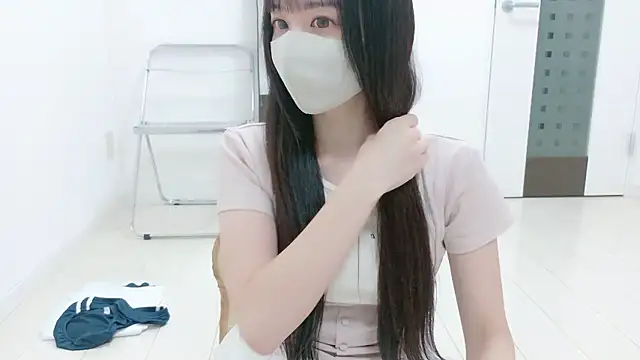 Snapshot of _Mia_land_ chatting on February 10, 2026, 1:04 pm Mia land online show from February 10, 2026, 1:04 pm