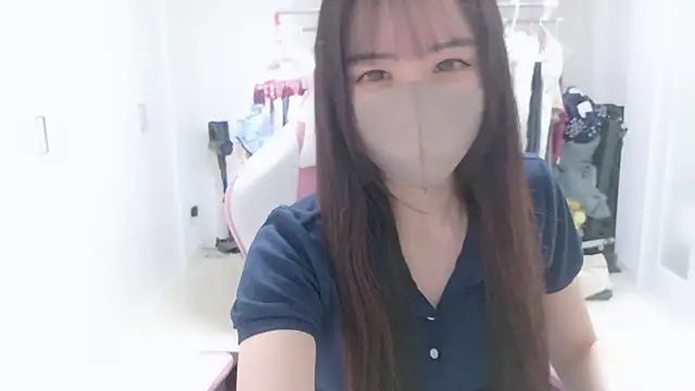 Snapshot of _Mia_land_ chatting on February 24, 2026, 2:15 pm Mia land online show from February 24, 2026, 2:15 pm