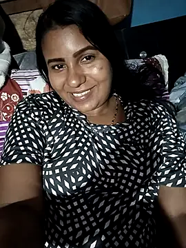 hotblack-2 online show from September 13, 2025, 2:22 am
