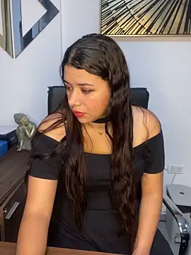Alisonn Herrera online show from September 19, 2025, 3:30 am