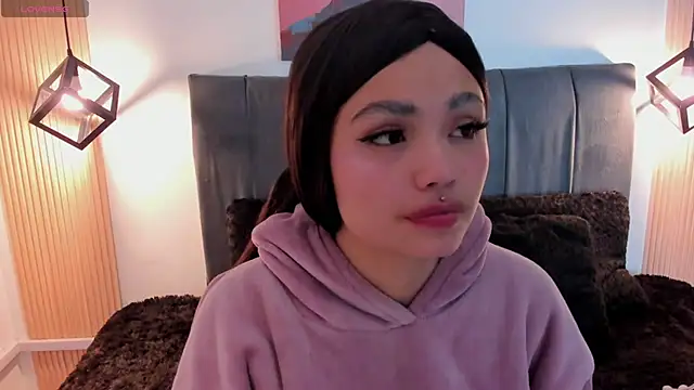 Snapshot of Evaa_rosee_ chatting on October 1, 2025, 11:49 am Evaa rosee online show from October 1, 2025, 11:49 am